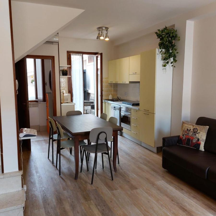 Appartement Matteotti House à Bardolino Extérieur photo